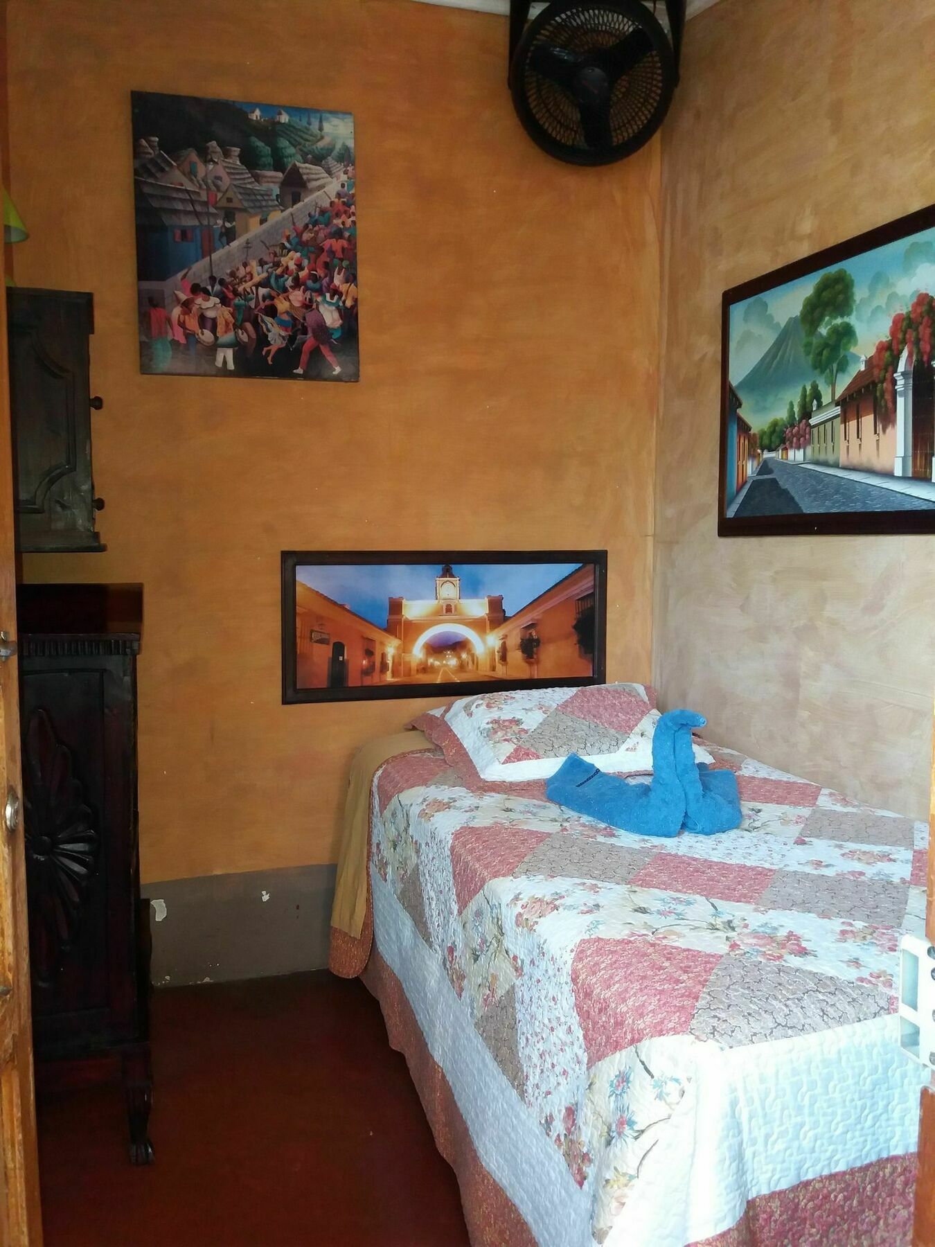 Dionisio Inn Антигуа-Гватемала Экстерьер фото