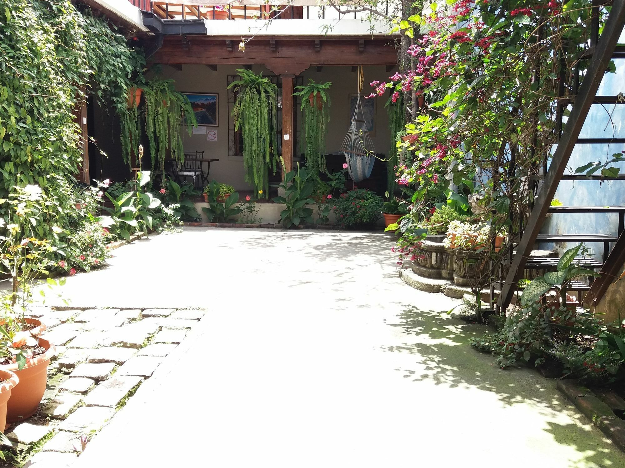 Dionisio Inn Антигуа-Гватемала Экстерьер фото